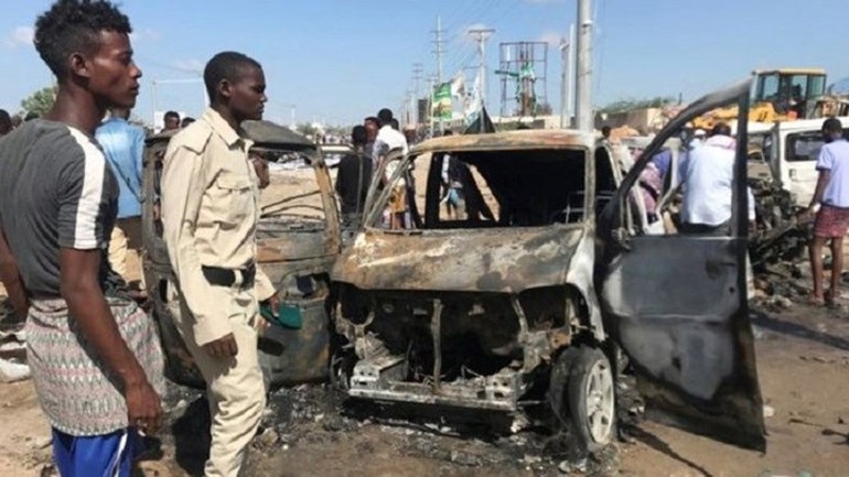 At least 10 killed in Kamikaze bombing in Mogadishu