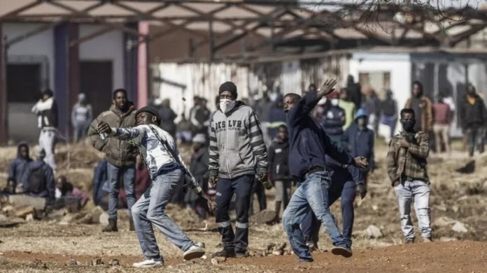 72 killed in violence after former President Zuma arrested