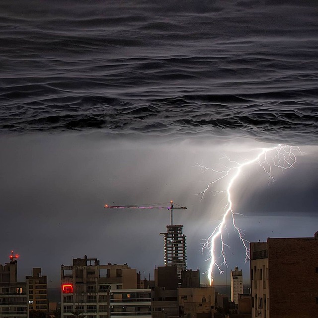 38 killed by lightning strike - Among them people taking selfies!