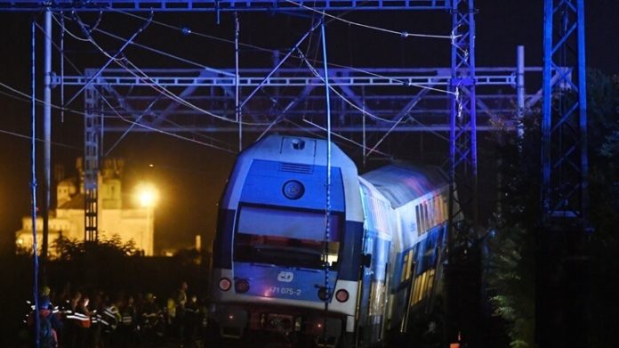 Train collision with two dead - Seven people in critical condition