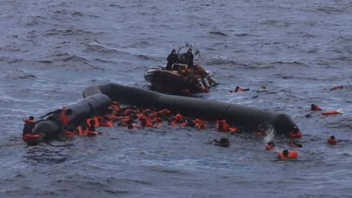 40 migrants drown