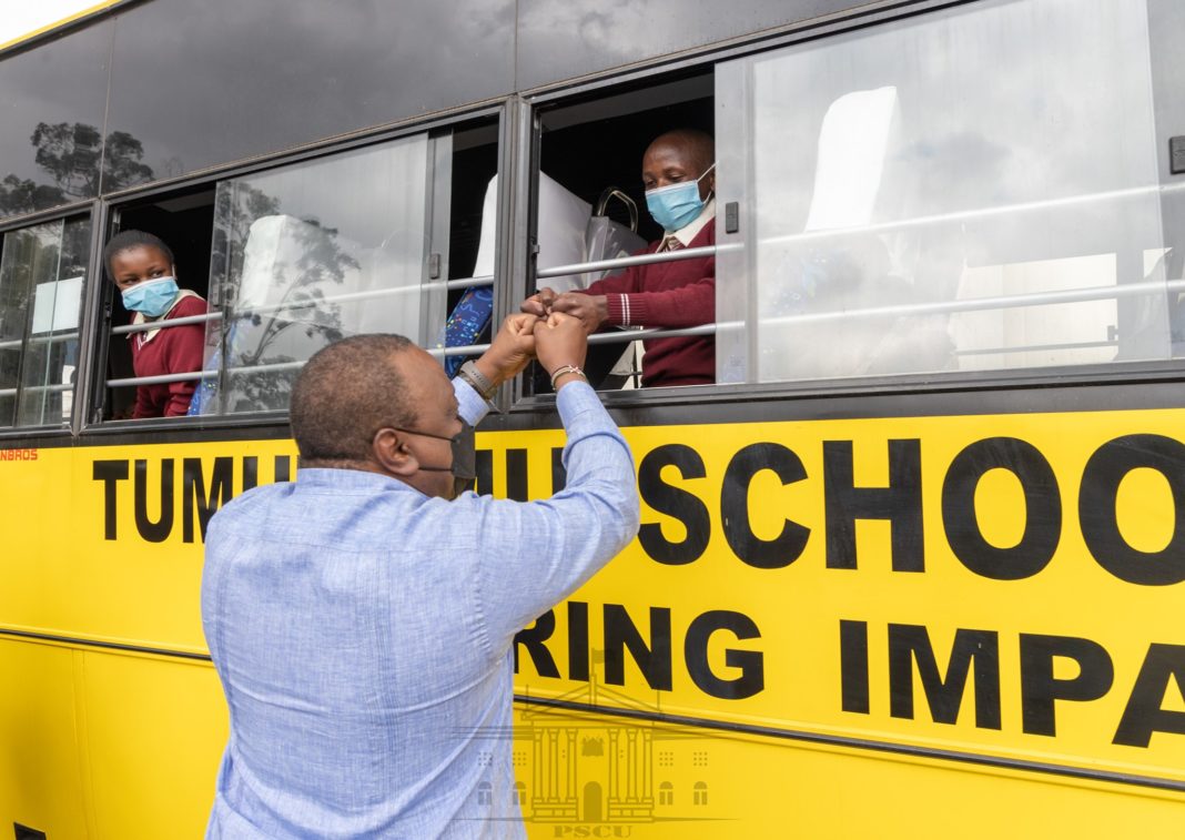 President Kenyatta donates 10 buses to schools, community institutions