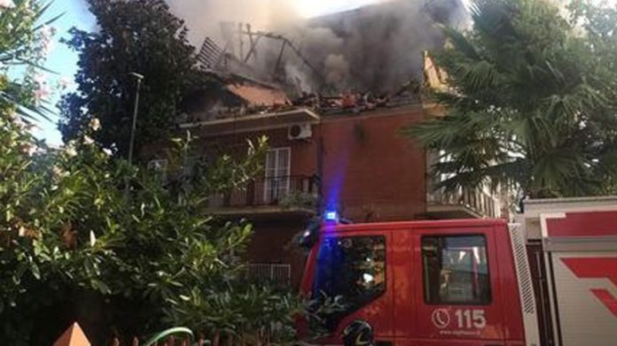 Gas explosion in apartment building - Three injured