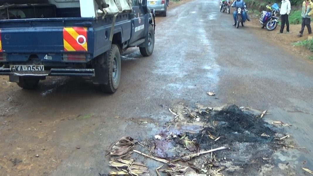 Mob burns suspected robber to death