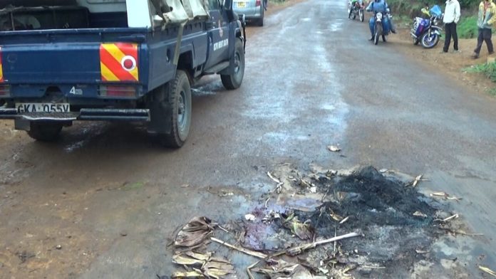 Mob burns suspected robber to death