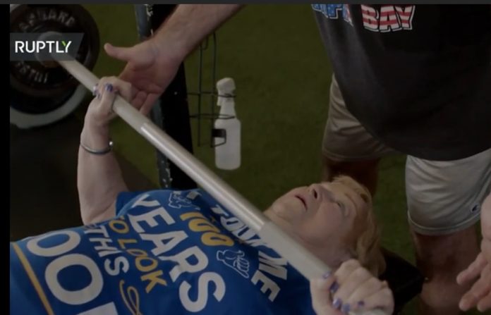 Super-grandmother: The oldest powerlifter is 100 years old and entered the Guinness Book of Records