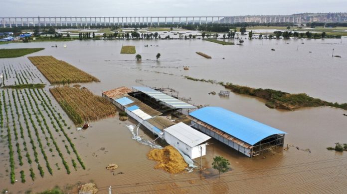 At least 15 dead and 3 missing from floods