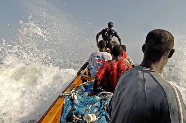 6 fishermen nabbed for illegal fishing