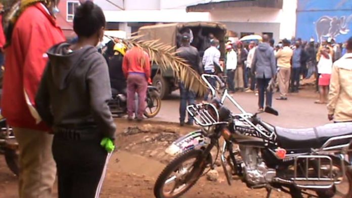 Man Kills Boda Boda Rider, Runs To Police Station With Blood Dripping Knife, Stabs Policeman