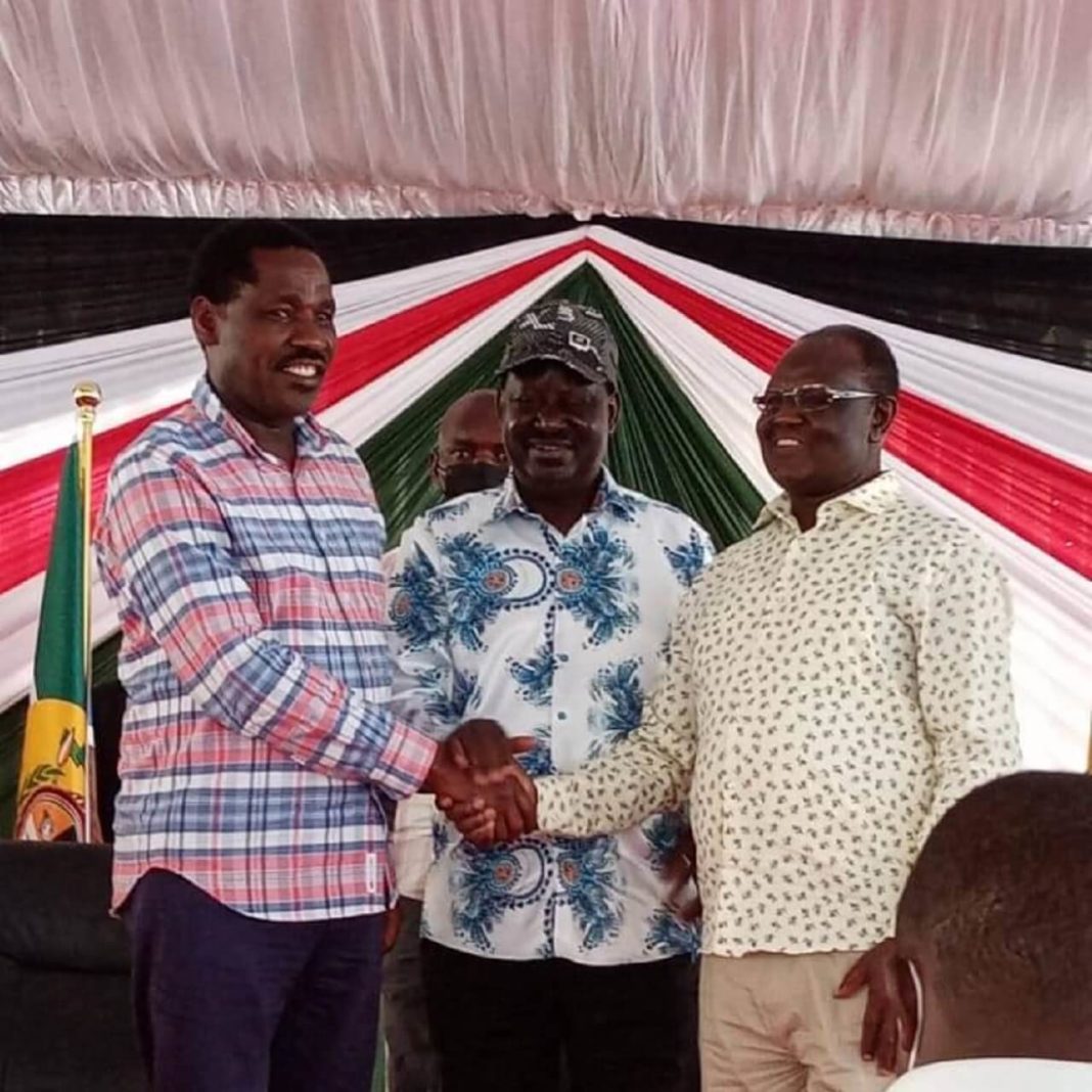 Kenyans Are Now Uncomfortable After Kiraitu and Munya Handshake