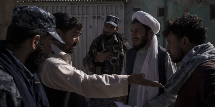 Taliban to pay three-month salaries to civil servants